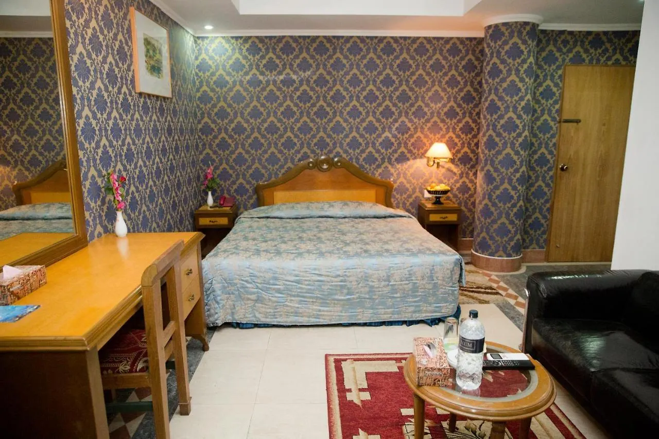 Sea Shell Hotel & Restaurant Dhaka Bed & Breakfast